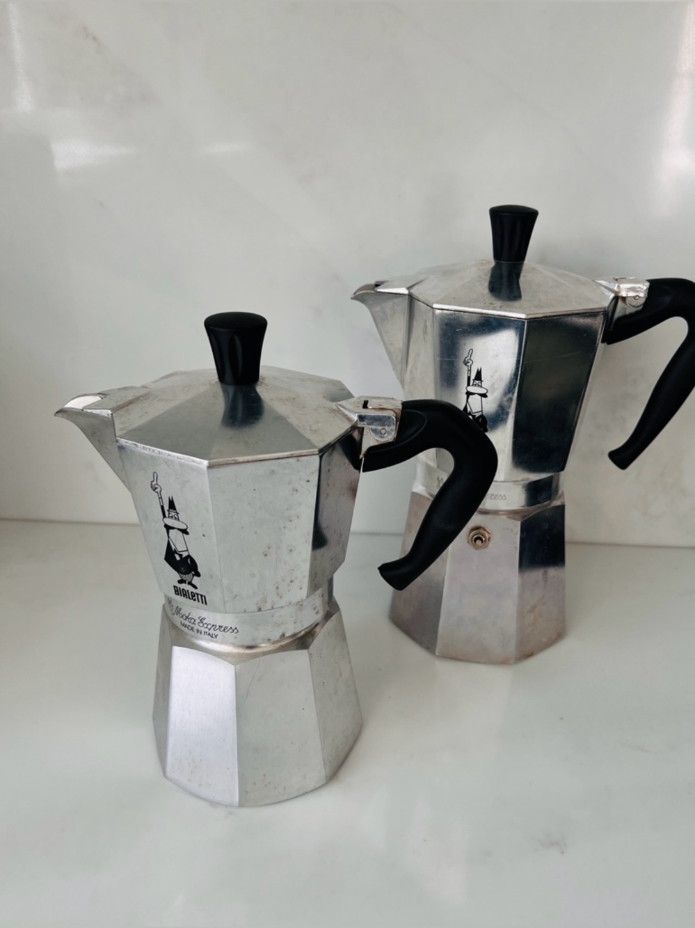 Bialetti Moka Stovetop Espresso Maker 12 oz silver 6-cup made in Italy one only